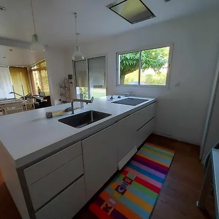 Villa Lumineuse Pieds Dans L'eau, Acces Direct, Clim, Jardin, Free Wifi, Park, Ideale Famille! - Fr-1-423-295 Le Grau-d'Agde