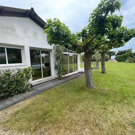 Lumineuse Pieds Dans L'eau, Acces Direct, Clim, Jardin, Free Wifi, Park, Ideale Famille! - Fr-1-423-295 Villa